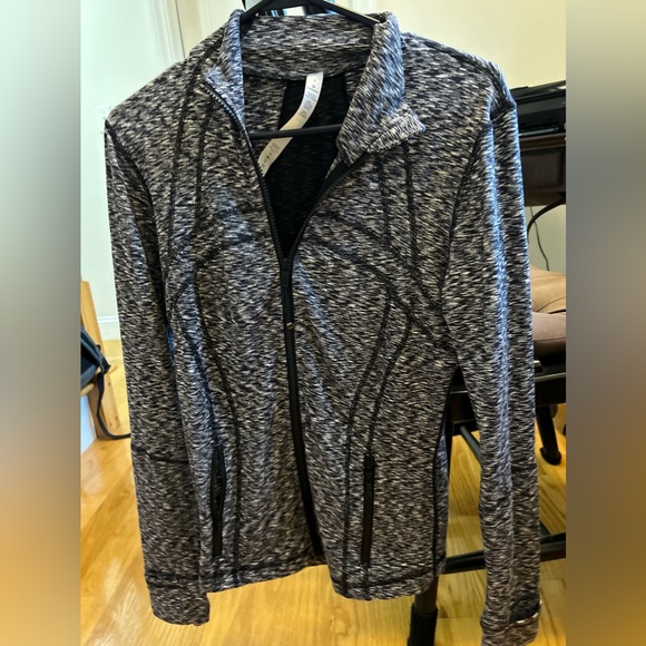 Lulu lemon Jacket - Picture 1 of 2